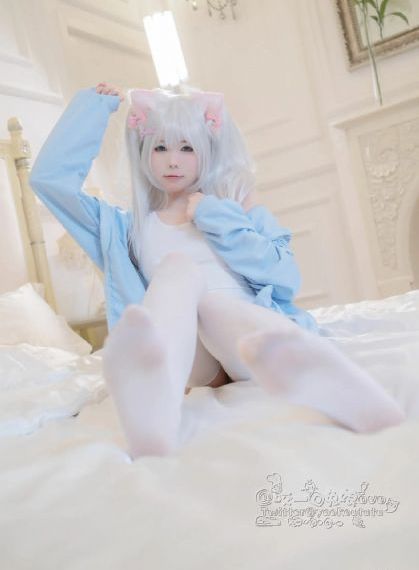 短篇公车高h肉辣小强